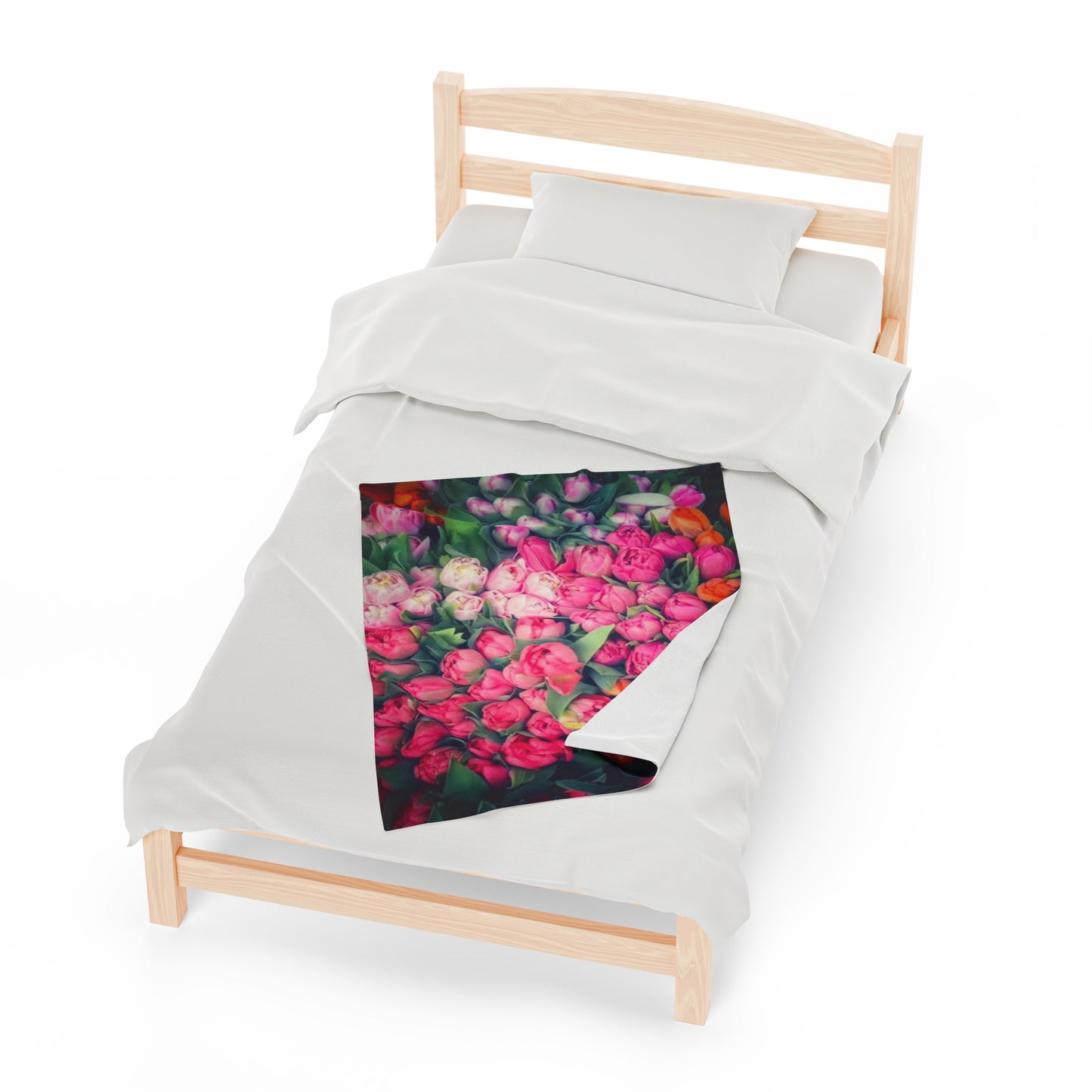 Roses Abundance Velveteen Plush Blanket