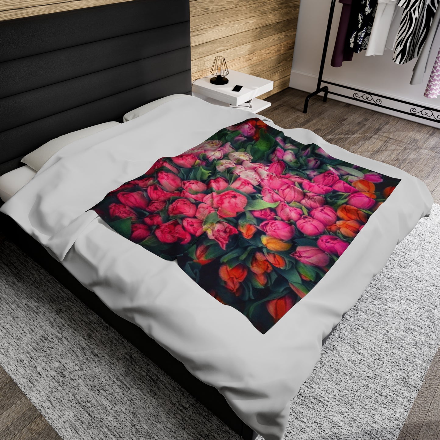 Roses Abundance Velveteen Plush Blanket